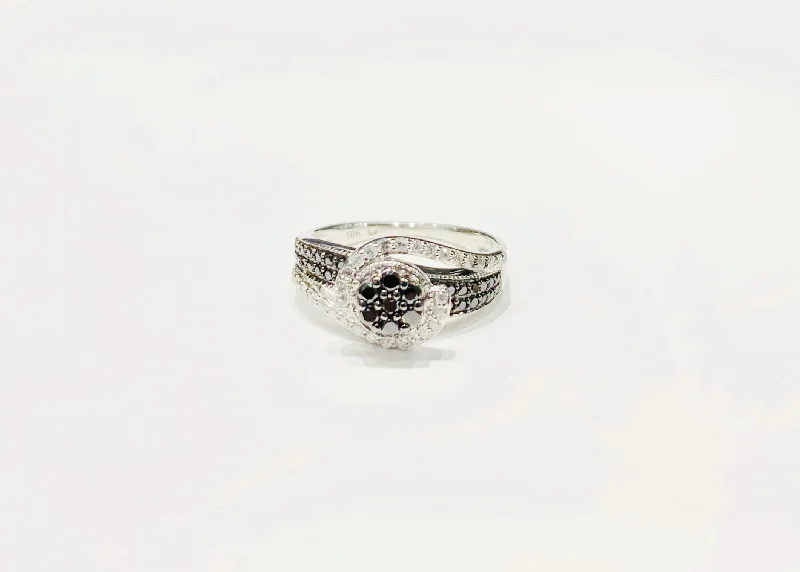 Sparkling Wedding Rings For Special Days-Diamond Flower Ring (10K).