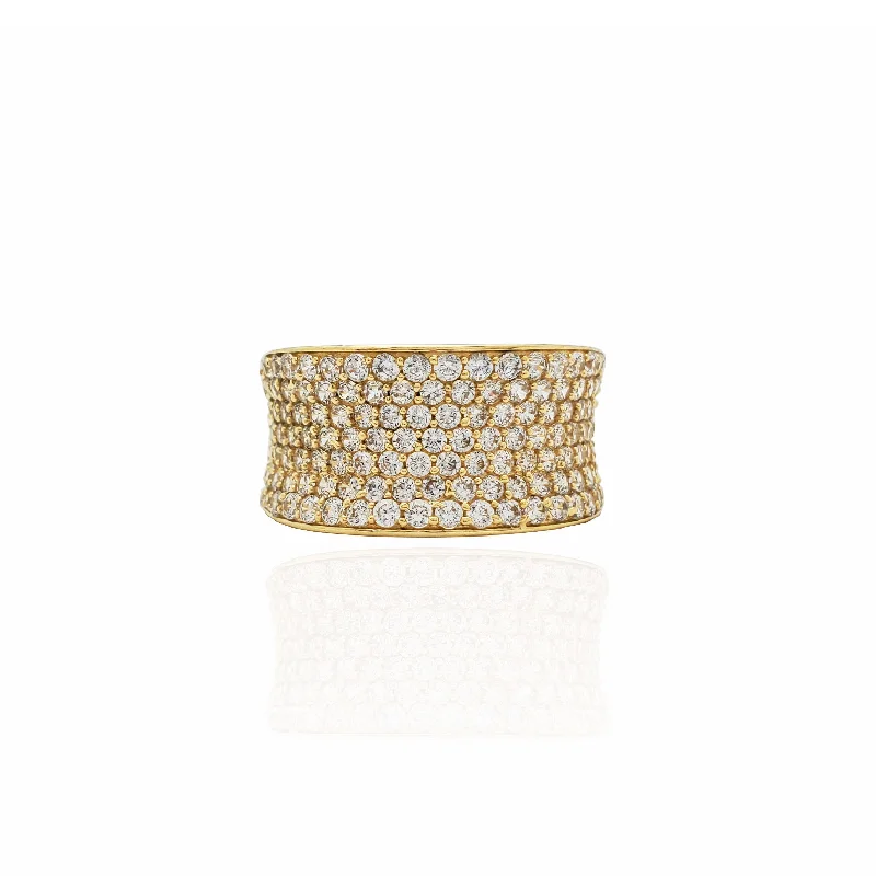 Bold Chunky Rings For Fashion-Forward Looks-Iced-Out Concave Wheel Ring (14K)