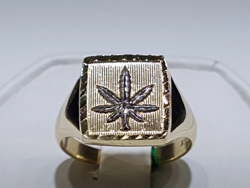 Classic Wedding Rings For Lasting Love-Marijuana Signet Ring 14K