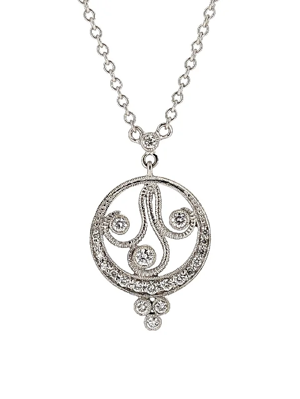 18K White Gold Diamond Pendant Necklace